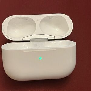 Apple AirPods Pro 2nd Gen Charging Case Only Replacement Lightning A2700